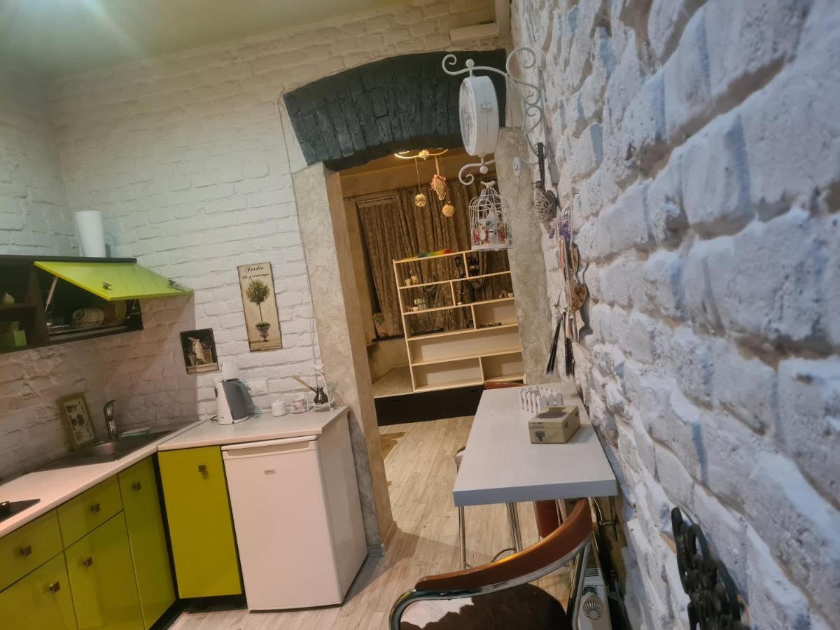 Cozy Compact Flat In The City Center Lviv Exterior photo